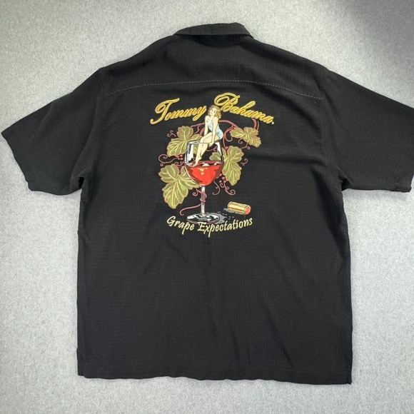 Tommy Bahama Grape Expectations Camp Shirt Mens L Embroidered Black Silk Pin Up